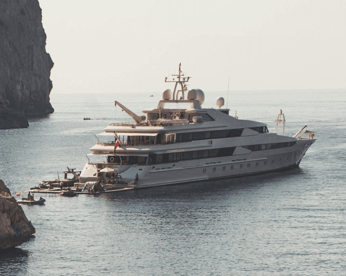 Yacht